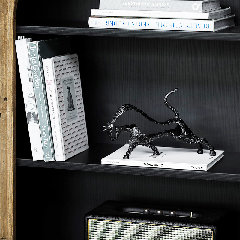 Moderne Statuette di Toro in M - Home Office Layout recensione e prezzo