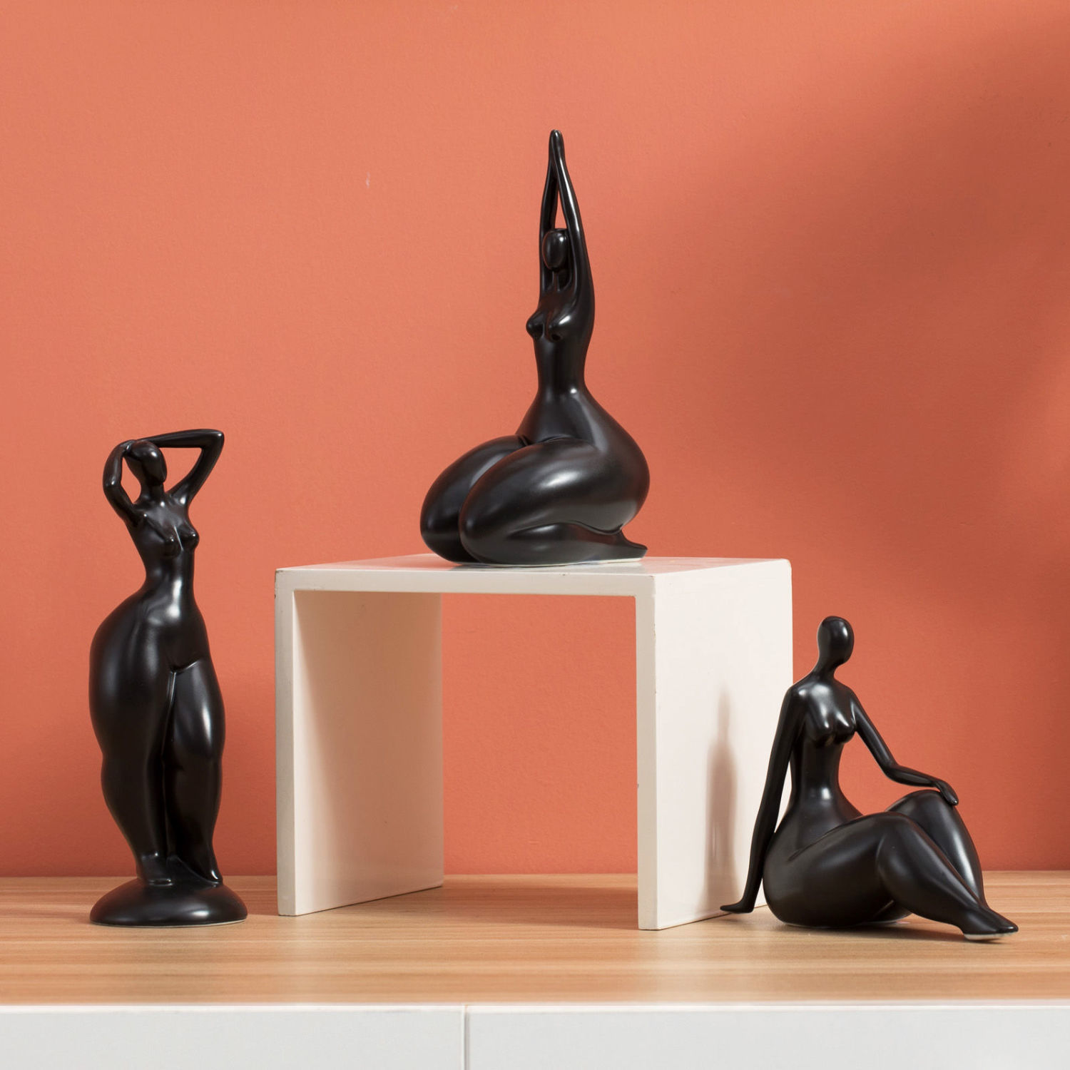 Figurina yoga moderna e minima - Home Office Yoga Room Ideas recensione e prezzo