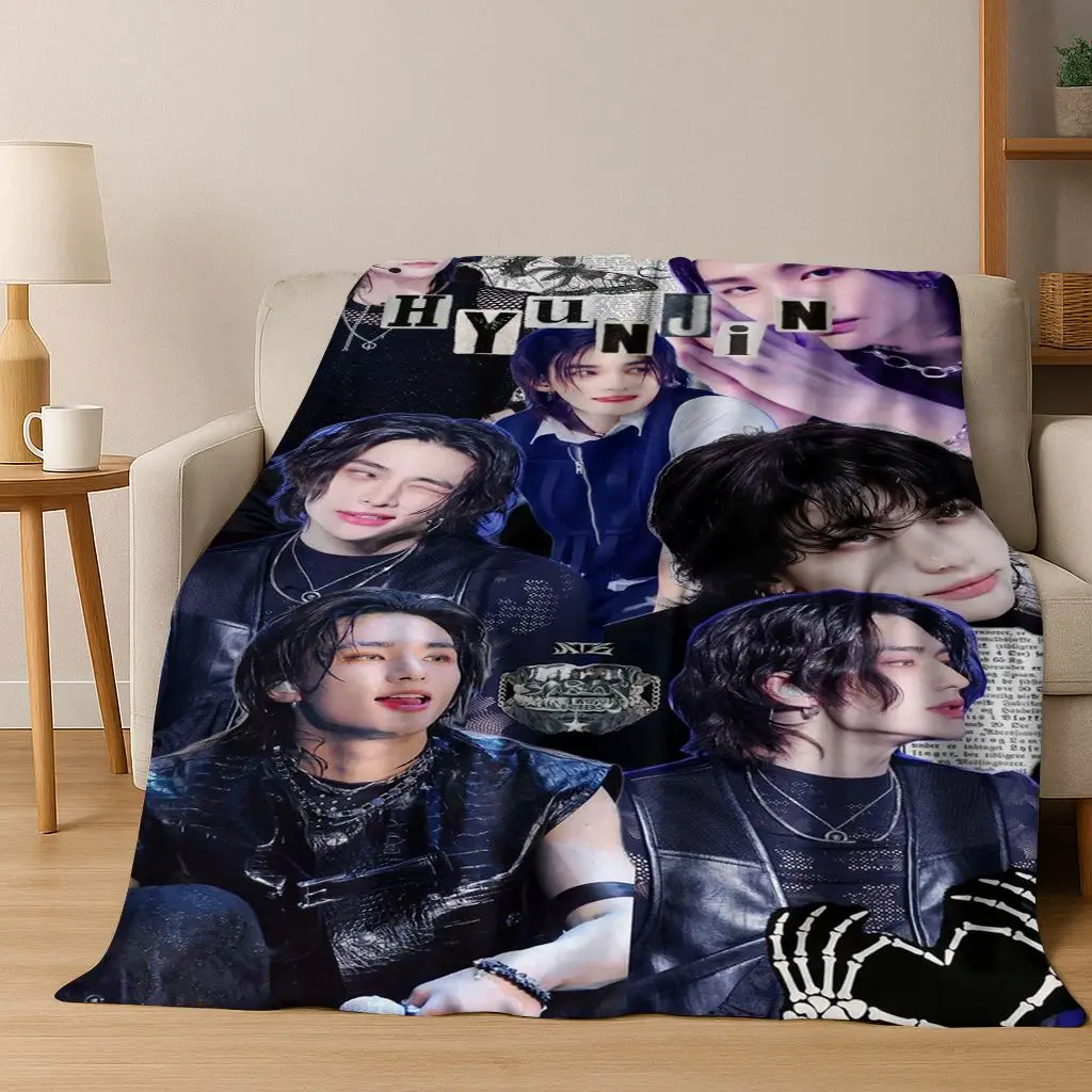 D Hyunjin Solo KPOP Coperta in - Home Office Cozy recensione e prezzo