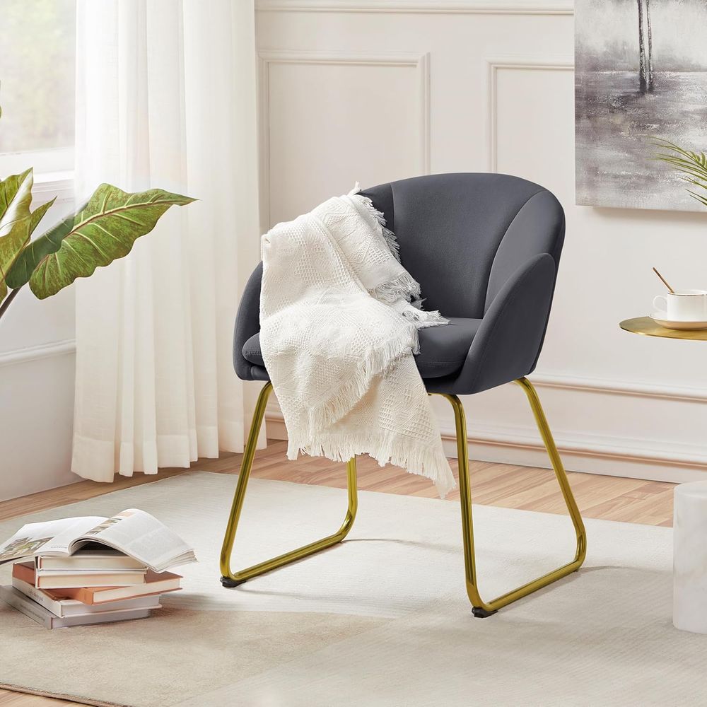 Poltrona in Velluto con Gambe  - Home Office In Living Room recensione e prezzo